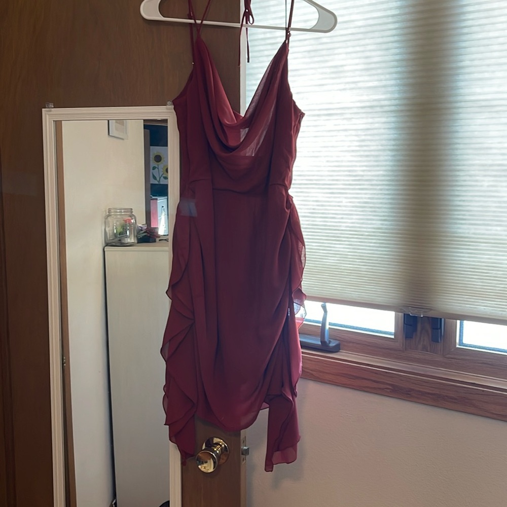 Super cute women’s formal dress size 8